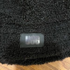 Ugg Sherpa bucket hat